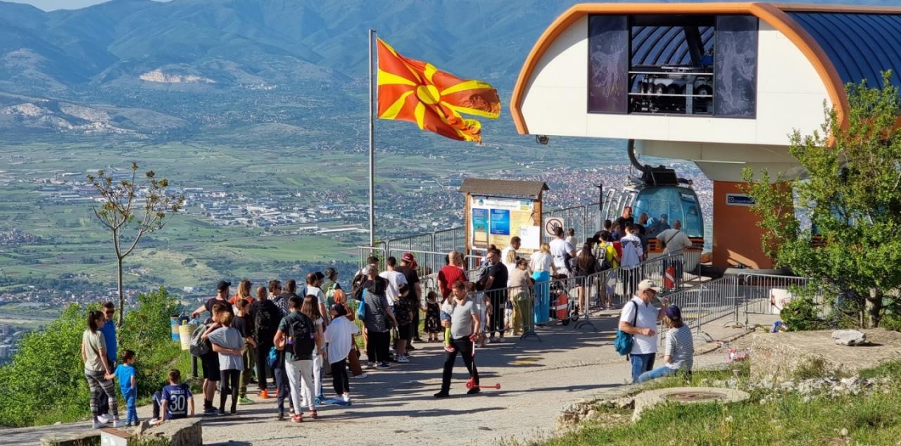 СЕРВИСИРАЊЕ НА ЖИЧНИЦАТА НА ВОДНО ЌЕ ЧИНИ 350.000 ЕВРА, ЌЕ ЗАВРШИ ВО СЕПТЕМВРИ СЕРВИСИРАЊЕ НА ЖИЧНИЦАТА НА ВОДНО ЌЕ ЧИНИ 350.000 ЕВРА, ЌЕ ЗАВРШИ ВО СЕПТЕМВРИ