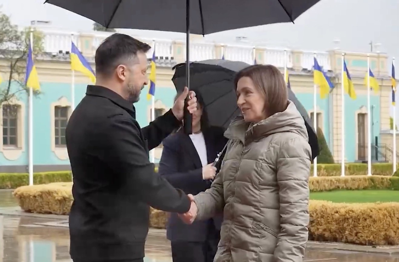 УКРАИНА И МОЛДАВИЈА БИ МОЖЕЛЕ ВО ЈУНИ ДА ГИ ПОЧНАТ ПРЕГОВОРИТЕ ЗА ЧЛЕНСТВО ВО ЕУ УКРАИНА И МОЛДАВИЈА БИ МОЖЕЛЕ ВО ЈУНИ ДА ГИ ПОЧНАТ ПРЕГОВОРИТЕ ЗА ЧЛЕНСТВО ВО ЕУ