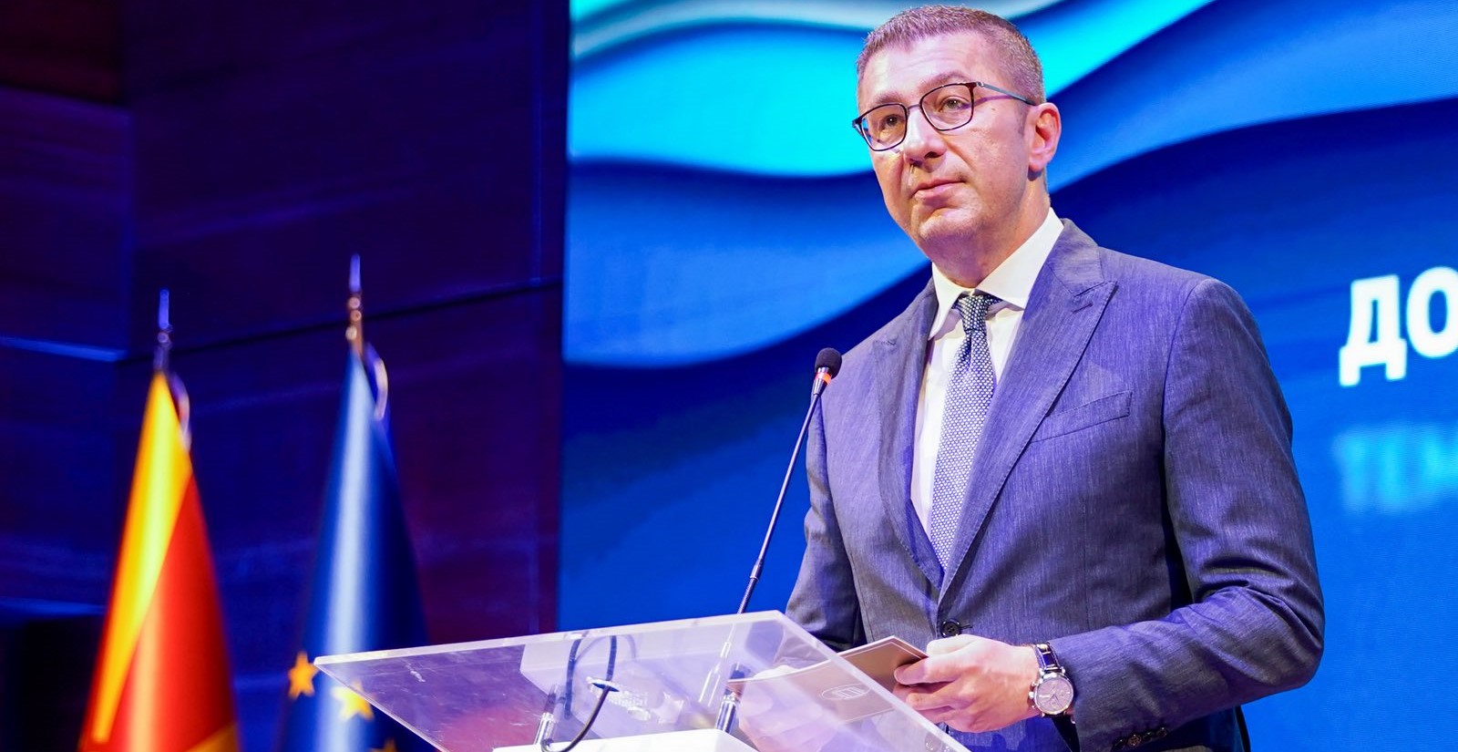 МИЦКОСКИ ГО ИЗВЕСТИЛ НАТО ДЕКА БУГАРИЈА ЈА ЗАГРОЗИЛА БЕЗБЕДНОСТА НА СОПРУГАТА И СИН МУ ОТИ ОБЈАВИЛА ДЕТАЛИ ЗА ПРЕСТОЈОТ ВО СКИЈАЛИШТЕТО ПАМПОРОВО МИЦКОСКИ ГО ИЗВЕСТИЛ НАТО ДЕКА БУГАРИЈА ЈА ЗАГРОЗИЛА БЕЗБЕДНОСТА НА СОПРУГАТА И СИН МУ ОТИ ОБЈАВИЛА ДЕТАЛИ ЗА ПРЕСТОЈОТ ВО СКИЈАЛИШТЕТО ПАМПОРОВО
