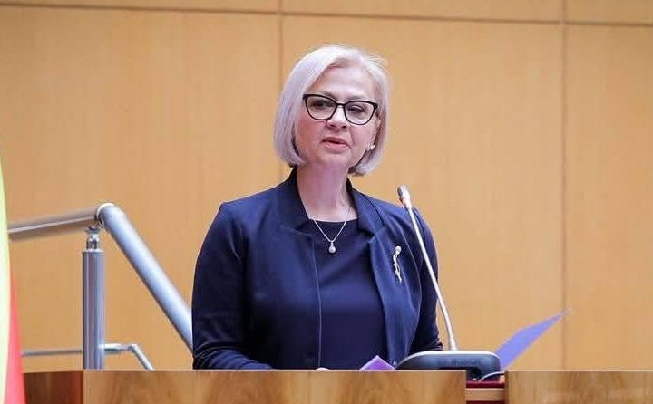 ОСТАВКА ПОДНЕСОВ ОТИ ЉУТКОВ МЕ ИГНОРИРАШЕ, А ДРЖАВНАТА СОВЕТНИЧКА ЃОРГОВА МИ СЕ ЗАКАНУВАШЕ, ВЕЛИ СИМОНА ГРУЕВСКА-МАЏОСКА, КОЈА БЕШЕ ПРЕТСЕДАТЕЛКА НА СОВЕТОТ ЗА МАКЕДОНСКИ ЈАЗИК ОСТАВКА ПОДНЕСОВ ОТИ ЉУТКОВ МЕ ИГНОРИРАШЕ, А ДРЖАВНАТА СОВЕТНИЧКА ЃОРГОВА МИ СЕ ЗАКАНУВАШЕ, ВЕЛИ СИМОНА ГРУЕВСКА-МАЏОСКА, КОЈА БЕШЕ ПРЕТСЕДАТЕЛКА НА СОВЕТОТ ЗА МАКЕДОНСКИ ЈАЗИК