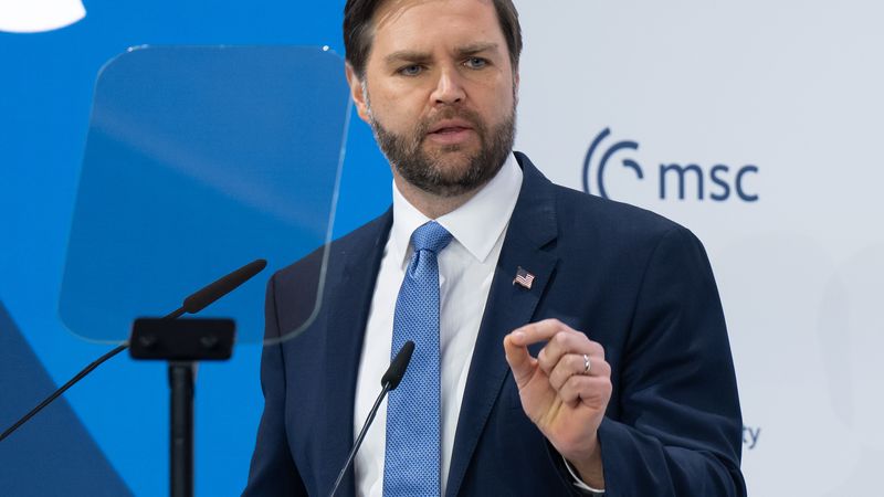 ДОГОВОРОТ ПОМЕЃУ САД И ИРАН Е ОПШТ ДОКУМЕНТ ОД СТРАНИЦА И ПОЛ, КАЖА ВЕНС