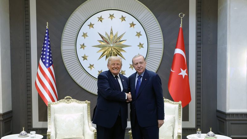ТРАМП ПАК ГО ПРИСВОЈУВА ГРЕНЛАНД ПРЕД САМИТОТ НА НАТО, НАЈАВИ УКИНУВАЊЕ НА САНКЦИИТЕ ЗА ТУРЦИЈА ТРАМП ПАК ГО ПРИСВОЈУВА ГРЕНЛАНД ПРЕД САМИТОТ НА НАТО, НАЈАВИ УКИНУВАЊЕ НА САНКЦИИТЕ ЗА ТУРЦИЈА