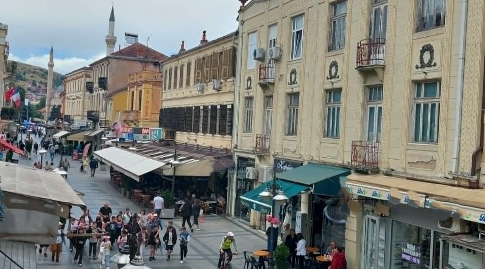 ВО БИТОЛА НЕМА СЛОБОДНО СМЕСТУВАЊЕ ЗА ВИКЕНДОВ, ТУРИСТИ ЌЕ ПРЕСПИВААТ ВО РЕСЕН ВО БИТОЛА НЕМА СЛОБОДНО СМЕСТУВАЊЕ ЗА ВИКЕНДОВ, ТУРИСТИ ЌЕ ПРЕСПИВААТ ВО РЕСЕН