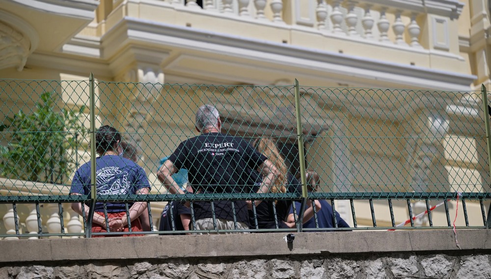 ЖЕНА МАСКИРАНА КАКО МАЖ ГО ИЗВЕЛА БОМБАШКИОТ НАПАД ВО МОНАКО, ЧИЈА МЕТА БЕШЕ УКРАИНСКИ ОЛИГАРХ ПОД САНКЦИИ ЖЕНА МАСКИРАНА КАКО МАЖ ГО ИЗВЕЛА БОМБАШКИОТ НАПАД ВО МОНАКО, ЧИЈА МЕТА БЕШЕ УКРАИНСКИ ОЛИГАРХ ПОД САНКЦИИ