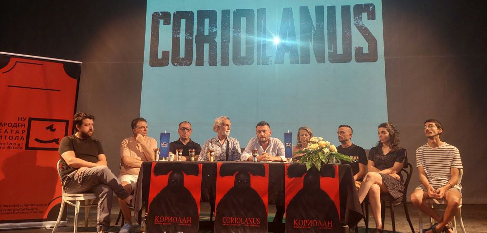„КОРИОЛАН“ НА БИТОЛСКИОТ ТЕАТАР ПО ПРЕМИЕРАТА НА „ОХРИДСКО ЛЕТО“ ОДИ НА ФЕСТИВАЛ ВО ВЕРОНА „КОРИОЛАН“ НА БИТОЛСКИОТ ТЕАТАР ПО ПРЕМИЕРАТА НА „ОХРИДСКО ЛЕТО“ ОДИ НА ФЕСТИВАЛ ВО ВЕРОНА