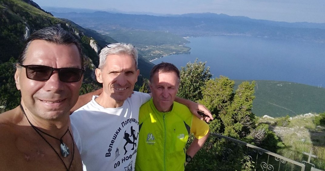 ЗА ПЕТ ДЕНА ИСТРЧАВМЕ 330 КИЛОМЕТРИ ЗА ДА ГИ СПОИМЕ „СВЕТИ ЈОАКИМ ОСОГОВСКИ“ СО „СВЕТИ НАУМ“, ВЕЛИ ВЕЛЕШКИОТ УЛТРАМАРАТОНЕЦ ВЕРОЉУБ ДОДЕВСКИ ЗА ПЕТ ДЕНА ИСТРЧАВМЕ 330 КИЛОМЕТРИ ЗА ДА ГИ СПОИМЕ „СВЕТИ ЈОАКИМ ОСОГОВСКИ“ СО „СВЕТИ НАУМ“, ВЕЛИ ВЕЛЕШКИОТ УЛТРАМАРАТОНЕЦ ВЕРОЉУБ ДОДЕВСКИ