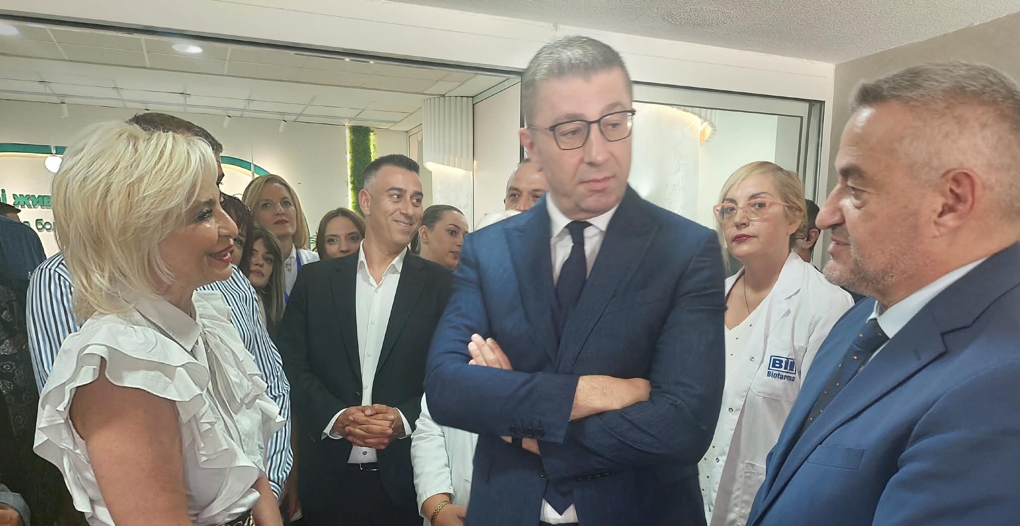 СО СЕМЕЈСТВОТО ЌЕ ОДИМЕ НА ЕКСКУРЗИЈА ВО БЕЛГИЈА, НЕМА ДА ИМАМ КЛАСИЧЕН ОДМОР, РЕЧЕ МИЦКОСКИ КОЈ ВО МАЈ ГИ ПОВИКА МАКЕДОНСКИТЕ ГРАЃАНИ ДА ЛЕТУВААТ ВО МАКЕДОНИЈА
