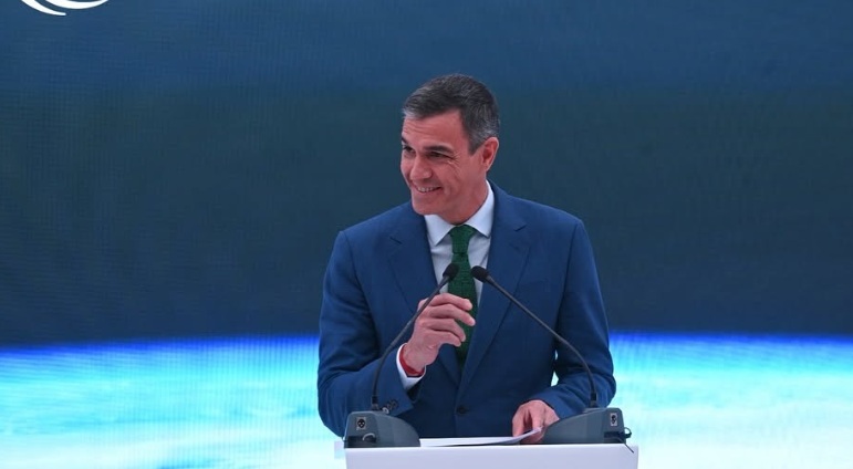 ТРАМП И ШПАНСКИОТ ПРЕМИЕР САНЧЕС ЌЕ БИДАТ НА ФИНАЛЕТО НА СВЕТСКОТО ПРВЕНСТВО, ФОН ДЕР ЛАЈЕН ЈА ОДБИЛА ПОКАНАТА ТРАМП И ШПАНСКИОТ ПРЕМИЕР САНЧЕС ЌЕ БИДАТ НА ФИНАЛЕТО НА СВЕТСКОТО ПРВЕНСТВО, ФОН ДЕР ЛАЈЕН ЈА ОДБИЛА ПОКАНАТА