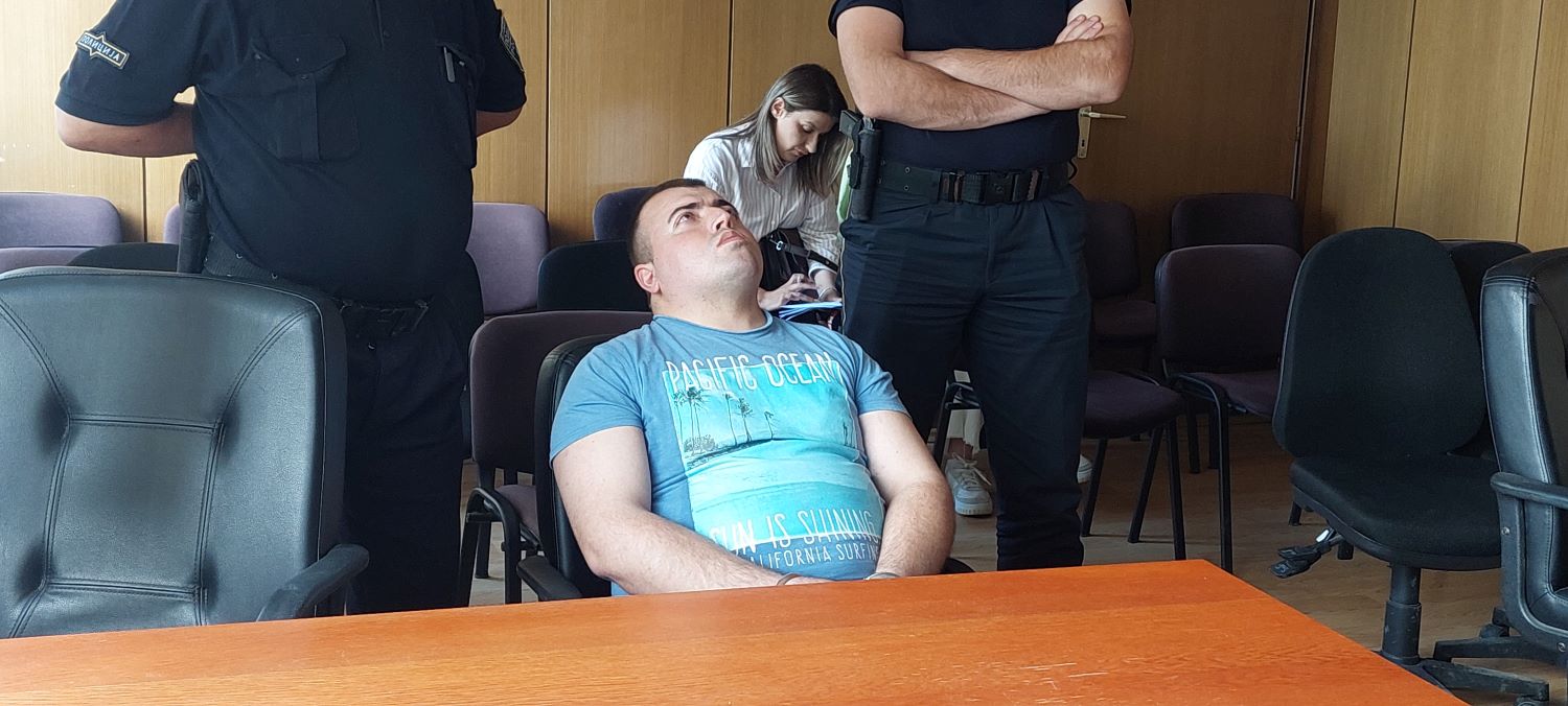 СЕРИСКИОТ УБИЕЦ ОД СТАРО НАГОРИЧАНЕ НЕ ГИ ПРИЗНАВА ДЕЛАТА, ОБВИНИТЕЛСТВОТО ЌЕ ДОКАЖУВА ДЕКА МОТИВОТ Е НЕКРОФИЛИЈА
