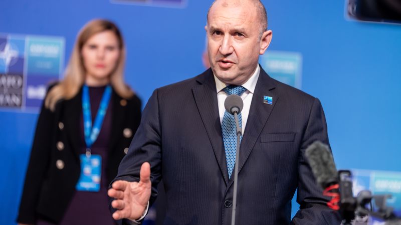ДРОН ВЛЕГОЛ ВО ВОЗДУШНИОТ ПРОСТОР НА БУГАРИЈА И ЕКСПЛОДИРАЛ БЛИЗУ ГРАНИЦАТА СО РОМАНИЈА ДРОН ВЛЕГОЛ ВО ВОЗДУШНИОТ ПРОСТОР НА БУГАРИЈА И ЕКСПЛОДИРАЛ БЛИЗУ ГРАНИЦАТА СО РОМАНИЈА