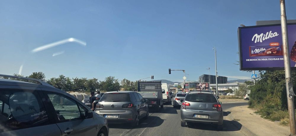 ПАРИТЕ ШТО ГРАД СКОПЈЕ ГИ ДОБИ ОД ВЛАДАТА ЗА БУЛЕВАРОТ НИЗ ВИЗБЕГОВО СЕ ПРЕНАМЕНЕТИ ЗА ПОДЗЕМНАТА УЛИЦА НА ЈУЖЕН БУЛЕВАР