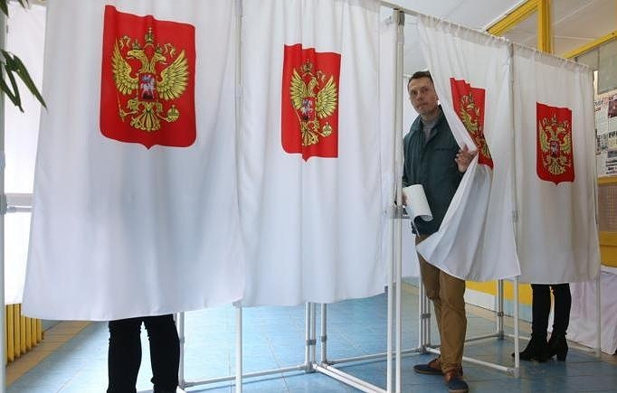 ЗАПОЧНАА ТРИДНЕВНИТЕ ПАРЛАМЕНТАРНИ ИЗБОРИ ВО РУСИЈА, ПРВПАТ СЕ ГЛАСА И НА ОКУПИРАНИТЕ ДЕЛОВИ НА УКРАИНА ЗАПОЧНАА ТРИДНЕВНИТЕ ПАРЛАМЕНТАРНИ ИЗБОРИ ВО РУСИЈА, ПРВПАТ СЕ ГЛАСА И НА ОКУПИРАНИТЕ ДЕЛОВИ НА УКРАИНА