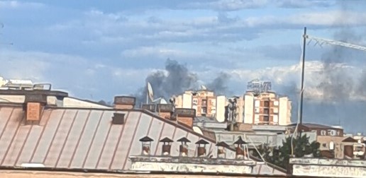 ПОЖАР ВО ДЕЛОВНИ ПРОСТОРИИ ВО КРУГОТ НА ФАБРИКАТА „ЖЕЛЕЗАРА“ ВО СКОПЈЕ ПОЖАР ВО ДЕЛОВНИ ПРОСТОРИИ ВО КРУГОТ НА ФАБРИКАТА „ЖЕЛЕЗАРА“ ВО СКОПЈЕ