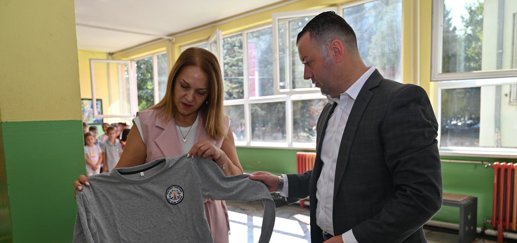 НЕМА ЦЕЛОДНЕВНА НАСТАВА ЗА ПРВАЧИЊАТА ВО „ВЕРА ЈОЦИЌ“ ВО ОПШТИНА „ГАЗИ БАБА“, МИНИСТЕРСТВОТО ЗА ОБРАЗОВАНИЕ НЕ ОДОБРИЛО ВРАБОТУВАЊЕ НА НАСТАВНИЦИ НЕМА ЦЕЛОДНЕВНА НАСТАВА ЗА ПРВАЧИЊАТА ВО „ВЕРА ЈОЦИЌ“ ВО ОПШТИНА „ГАЗИ БАБА“, МИНИСТЕРСТВОТО ЗА ОБРАЗОВАНИЕ НЕ ОДОБРИЛО ВРАБОТУВАЊЕ НА НАСТАВНИЦИ