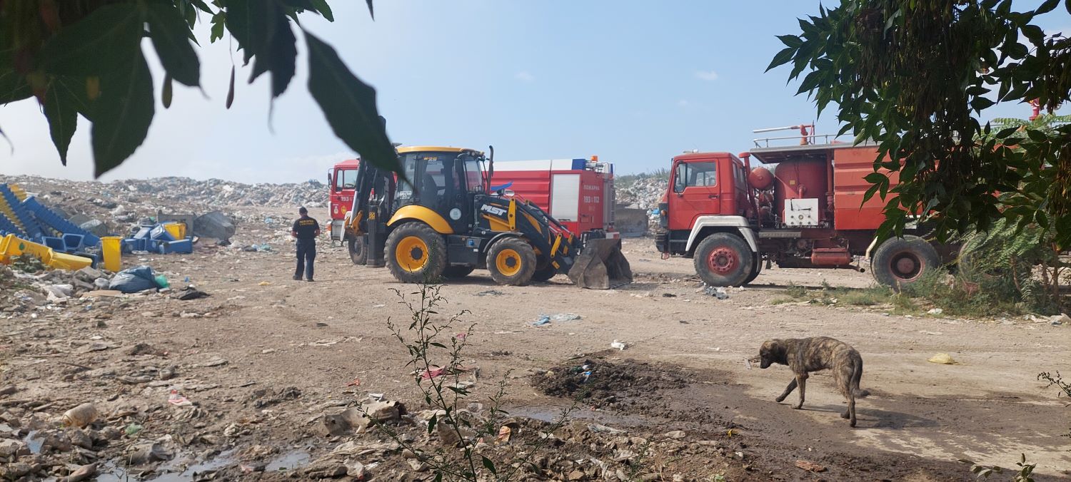 ПОРАДИ ПОЖАРИТЕ НА ДЕПОНИЈАТА КРАСТА 6 МЕСЕЦИ СЕ ДУШАТ ОД ЧАД 7 СЕЛА ВО КОТЛИНАТА НА ПЧИЊА ПОРАДИ ПОЖАРИТЕ НА ДЕПОНИЈАТА КРАСТА 6 МЕСЕЦИ СЕ ДУШАТ ОД ЧАД 7 СЕЛА ВО КОТЛИНАТА НА ПЧИЊА