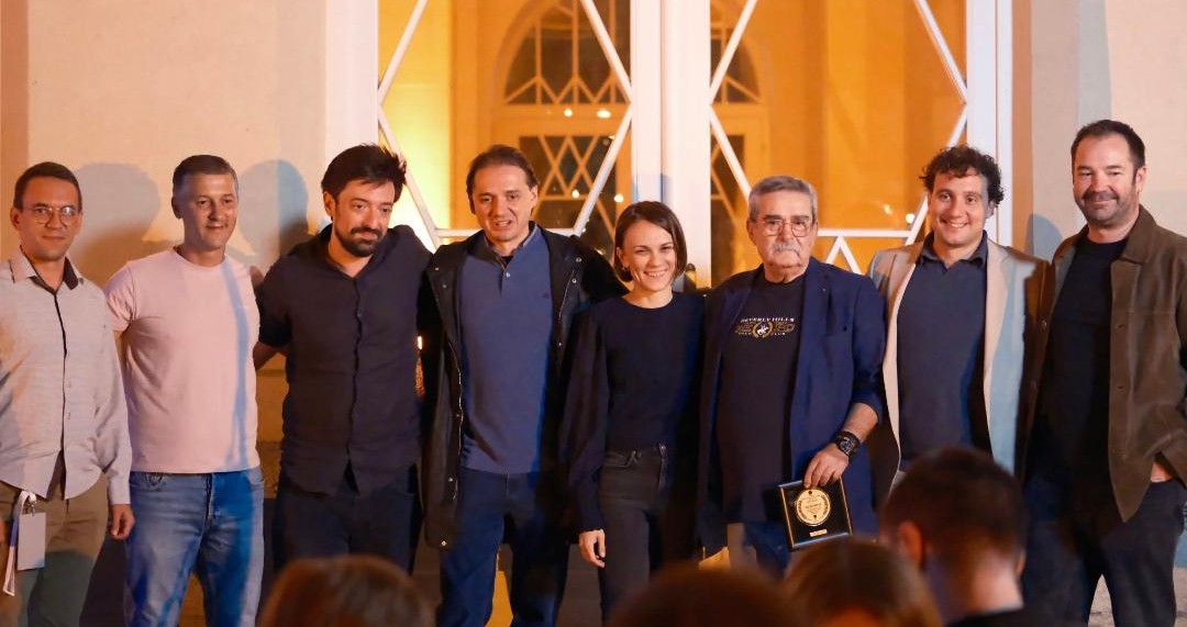 АЦО ДУКОВСКИ ДОБИ МЕДАЛ „БРАЌА МАНАКИ“ ЗА ПРИДОНЕС ВО РАЗВОЈОТ НА ФЕСТИВАЛОТ НА ФИЛМСКАТА КАМЕРА ВО БИТОЛА АЦО ДУКОВСКИ ДОБИ МЕДАЛ „БРАЌА МАНАКИ“ ЗА ПРИДОНЕС ВО РАЗВОЈОТ НА ФЕСТИВАЛОТ НА ФИЛМСКАТА КАМЕРА ВО БИТОЛА