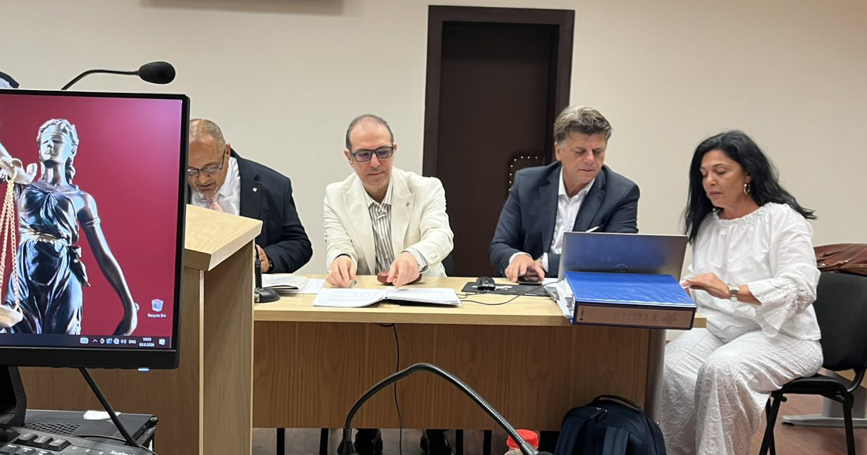 ВО ТЕЛЕФОНОТ НА СУДИЈАТА ЃОКО РИСТОВ НАЈДЕНИ БРОЕВИТЕ НА БОКИ 13, ИСМЕТ ГУРИ, ЉУПЧО ПЕЦОВ-ЃАВОЛОТ, ФЕХМИ СТАФА, АНА КАМЧЕВА, ЗОРАН АЗМАНОВ, ИСМАИЛ ЈАХОСКИ И НА ДРУГИ ОБВИНЕТИ, ПРИТВОРЕНИ ЛИЦА И НИВНИ РОДНИНИ