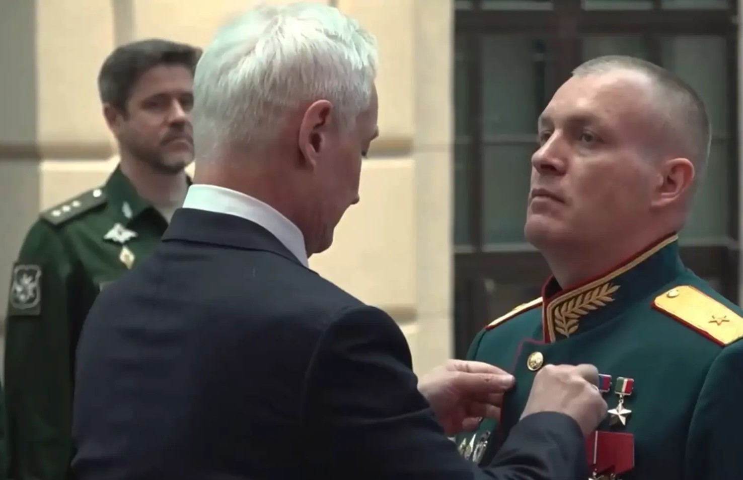 РУСКИ ГЕНЕРАЛ ЗАГИНА ВО ДОЊЕЦК НЕКОЛКУ НЕДЕЛИ ОТКАКО ПУТИН ГО ПРОГЛАСИ ЗА ХЕРОЈ НА РУСИЈА