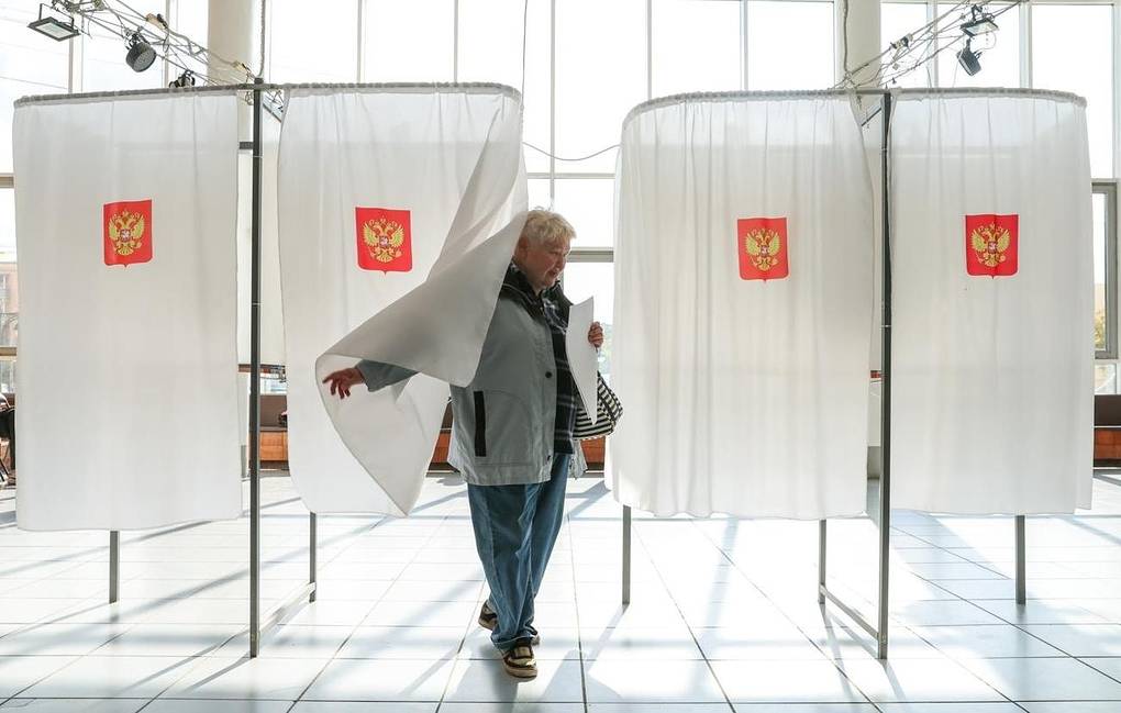 ВЛАДЕЈАЧКАТА ПАРТИЈА ЕДИНСТВЕНА РУСИЈА УБЕДЛИВО ПОБЕДИ НА ПАРЛАМЕНТАРНИТЕ ИЗБОРИ ВО РУСИЈА ВЛАДЕЈАЧКАТА ПАРТИЈА ЕДИНСТВЕНА РУСИЈА УБЕДЛИВО ПОБЕДИ НА ПАРЛАМЕНТАРНИТЕ ИЗБОРИ ВО РУСИЈА