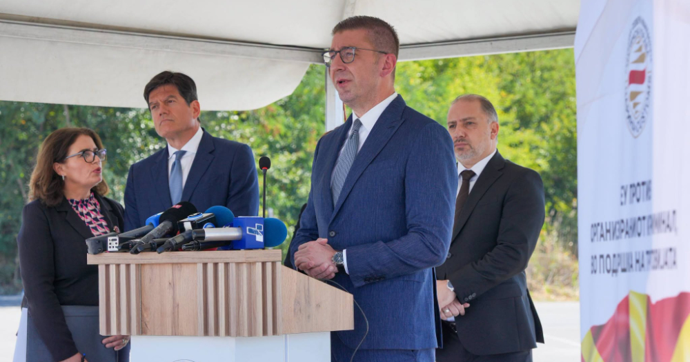 ЈАС СУМ СЕПАК ИНСТИТУЦИЈА, ИНАКУ ЗНАМ КАКО ДА ГИ РЕШАМ ТИЕ РАБОТИ, РЕЧЕ МИЦКОСКИ ЗА ЗАКАНИТЕ ОД ЖИТЕЛ НА ЧЕРКЕЗИ ЈАС СУМ СЕПАК ИНСТИТУЦИЈА, ИНАКУ ЗНАМ КАКО ДА ГИ РЕШАМ ТИЕ РАБОТИ, РЕЧЕ МИЦКОСКИ ЗА ЗАКАНИТЕ ОД ЖИТЕЛ НА ЧЕРКЕЗИ