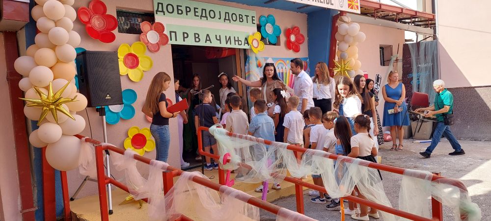 ВО КУМАНОВО ЗАПИШАНИ 898 ПРВАЧИЊА, 400 ПОМАЛКУ ОД БРОЈОТ НА ДЕЦА РОДЕНИ ВО 2020