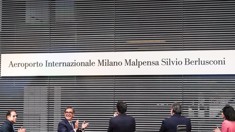 АЕРОДРОМОТ ВО МИЛАНО И ОФИЦИЈАЛНО ПРЕИМЕНУВАН ВО „СИЛВИО БЕРЛУСКОНИ“ АЕРОДРОМОТ ВО МИЛАНО И ОФИЦИЈАЛНО ПРЕИМЕНУВАН ВО „СИЛВИО БЕРЛУСКОНИ“