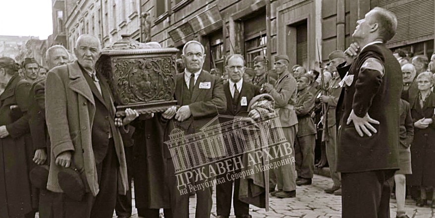 ВО ЦРКВАТА „СВЕТИ СПАС“ ЌЕ СЕ ИЗЛОЖАТ ФОТОГРАФИИ И ДОКУМЕНТИ ЗА 80-ГОДИШНИНАТА ОД ПРЕНЕСУВАЊЕТО НА ГРОБОТ НА ГОЦЕ ДЕЛЧЕВ ВО СКОПЈЕ ВО ЦРКВАТА „СВЕТИ СПАС“ ЌЕ СЕ ИЗЛОЖАТ ФОТОГРАФИИ И ДОКУМЕНТИ ЗА 80-ГОДИШНИНАТА ОД ПРЕНЕСУВАЊЕТО НА ГРОБОТ НА ГОЦЕ ДЕЛЧЕВ ВО СКОПЈЕ