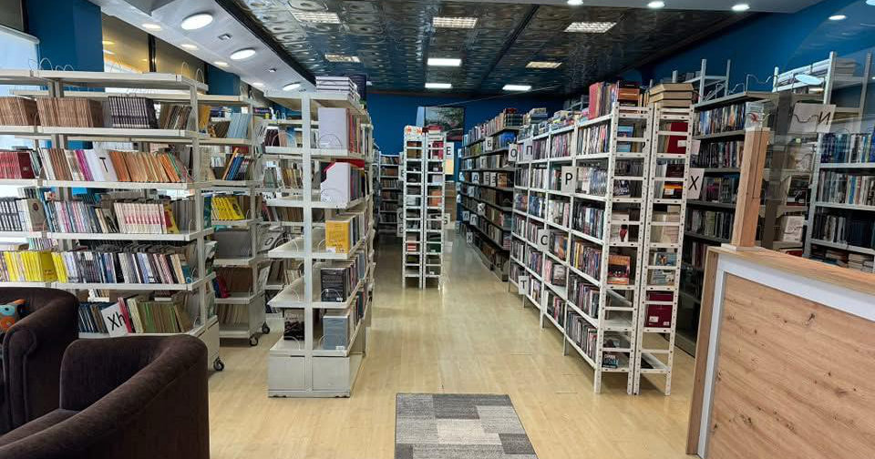ЦЕНТАРОТ ЗА КУЛТУРА АСНОМ ОД ГОСТИВАР ДИСКРИМИНИРАЛ МАКЕДОНЕЦ ПРИ ВРАБОТУВАЊЕ, ОТКРИЕНО ДЕКА ОД 34 ВРАБОТЕНИ, 26 СЕ АЛБАНЦИ И САМО 4 МАКЕДОНЦИ ВО ОВАА БУЏЕТСКА УСТАНОВА ЦЕНТАРОТ ЗА КУЛТУРА АСНОМ ОД ГОСТИВАР ДИСКРИМИНИРАЛ МАКЕДОНЕЦ ПРИ ВРАБОТУВАЊЕ, ОТКРИЕНО ДЕКА ОД 34 ВРАБОТЕНИ, 26 СЕ АЛБАНЦИ И САМО 4 МАКЕДОНЦИ ВО ОВАА БУЏЕТСКА УСТАНОВА