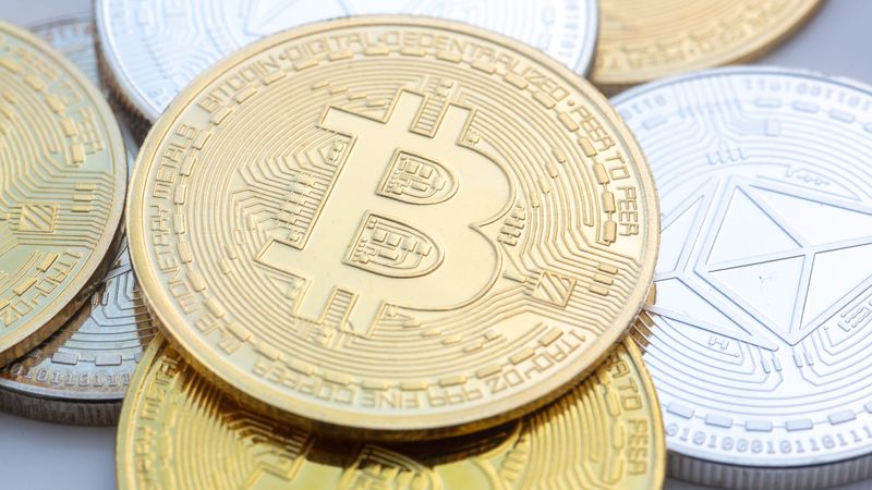 СЕВЕРНА КОРЕЈА ПОВРЗАНА СО КРАЖБАТА НА 6,3 МИЛИЈАРДИ ДОЛАРИ ОД КРИПТО ГИГАНТОТ „БАЈНАНС“, ХАКИРАЊЕТО ТРАЕЛО 20 МИНУТИ