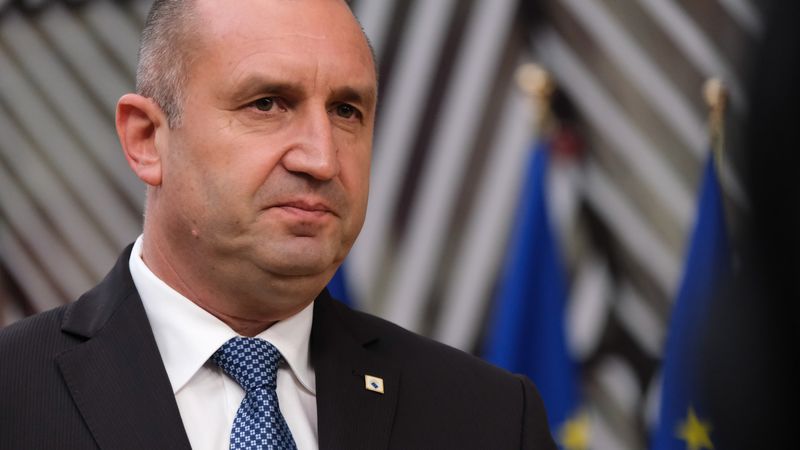 БУГАРИЈА ПОВЕЌЕ НЕМА ДА ДАВА ПАРИ ЗА УКРАИНА, КАЖА РАДЕВ