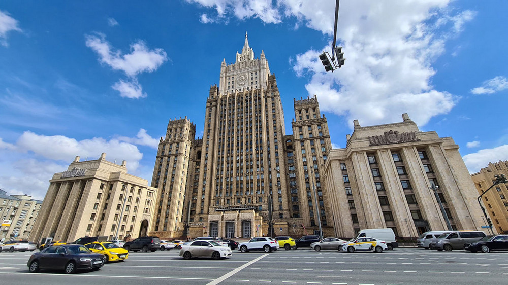 ЦРНА ГОРА ВОВЕДЕ ВИЗИ ЗА РУСКИТЕ ГРАЃАНИ, МОСКВА ЌЕ ОДГОВОРИ СО ИСТА МЕРКА ЦРНА ГОРА ВОВЕДЕ ВИЗИ ЗА РУСКИТЕ ГРАЃАНИ, МОСКВА ЌЕ ОДГОВОРИ СО ИСТА МЕРКА