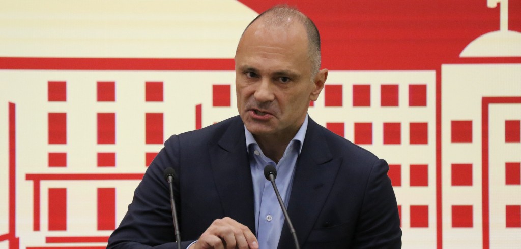 ДОДЕКА СУМ ЈАС ЛИДЕР НА СДСМ, ВО БАРУТАНА НА ВОДНО НЕМА ДА СЕ ИЗГРАДИ НИ ЕДНА ЦИГЛА И ТОА МУ ГО ПРЕНЕСОВ НА ГРАДОНАЧАЛНИКОТ ГЕРАСИМОВСКИ, РЕЧЕ ФИЛИПЧЕ ДОДЕКА СУМ ЈАС ЛИДЕР НА СДСМ, ВО БАРУТАНА НА ВОДНО НЕМА ДА СЕ ИЗГРАДИ НИ ЕДНА ЦИГЛА И ТОА МУ ГО ПРЕНЕСОВ НА ГРАДОНАЧАЛНИКОТ ГЕРАСИМОВСКИ, РЕЧЕ ФИЛИПЧЕ