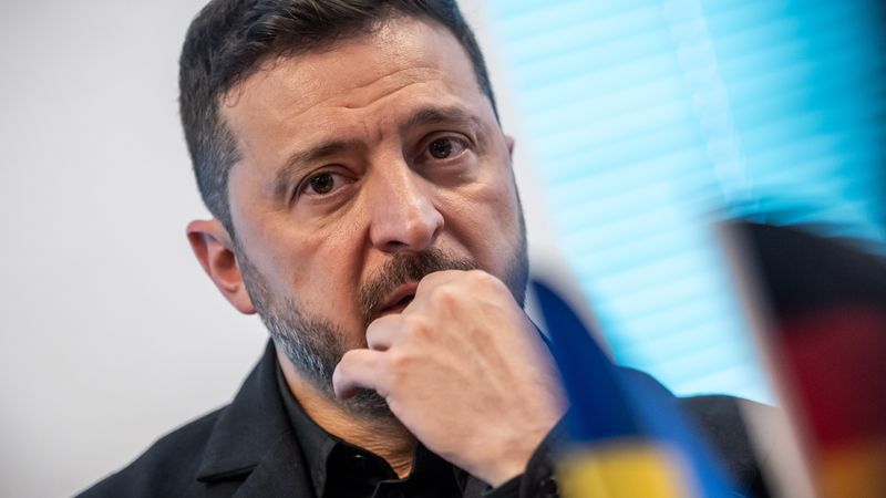 НЕ ГЛЕДАМЕ ЗНАЦИ ДЕКА РУСИЈА ГО ОДОБРУВА ЕНЕРГЕТСКОТО ПРИМИРЈЕ, КАЖА ЗЕЛЕНСКИ, ЕУ ГИ ПРОШИРИ САНКЦИИТЕ ЗА МОСКВА НЕ ГЛЕДАМЕ ЗНАЦИ ДЕКА РУСИЈА ГО ОДОБРУВА ЕНЕРГЕТСКОТО ПРИМИРЈЕ, КАЖА ЗЕЛЕНСКИ, ЕУ ГИ ПРОШИРИ САНКЦИИТЕ ЗА МОСКВА